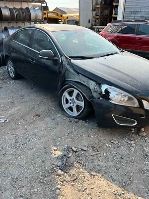 Medidor de flujo de aire de inyección de combustible usado se adapta a: Volvo 60 SERIES S60 T5 2012 5 cilindros Foto 1 de 4