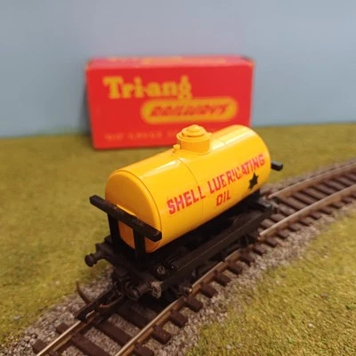 Tri-ang Hornby R211 Shell Lubricating Oil. Tanker Wagon. R.211. Boxed. Vintage. - Image 1 of 4