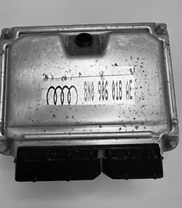 ✅ AUDI APX ECU 8N0906018AE 0261207030 - Imagen 1 de 1
