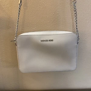 Michael Kors pelle saffiano grigio chiaro catena oro jet set piccola tracolla - Foto 1 di 7