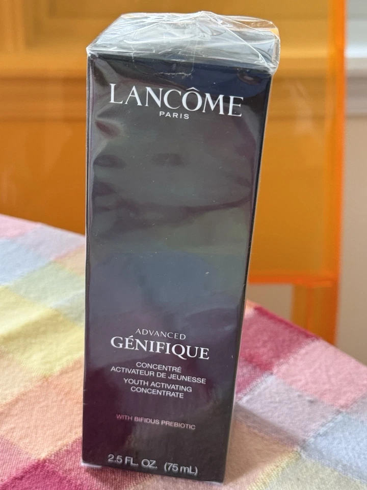 Suero activador juvenil Lancôme Advanced Génifique - 2,5 oz Foto 1 de 1