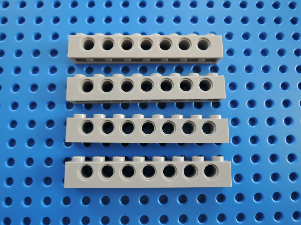 LEGO 4 x Technic Lochbalken Stein 3702 neu hellgrau 1x8 7 Löcher - Bild 1 von 1