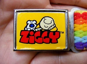 Vtg ZIGGY Belt Buckle FUZZ Wilson Comics Strip Magnetic LEE Rainbow RARE VG++ - Picture 1 of 4