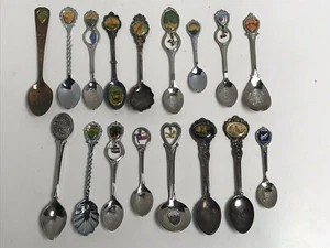 Vintage Mixed Lot 17 Souvenir Collector Mini Spoons USA States Cities Parks - Picture 1 of 12