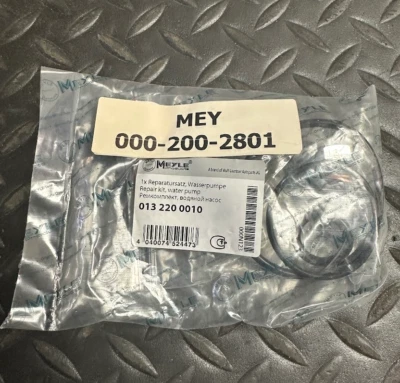 Kit de instalación de bomba de agua Meyle - 0132200010 /000-200-28-01 - para Mercedes-Benz Foto 1 de 3