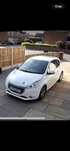 Peugeot 208 1.6 allure 3 Door Auto - Picture 1 of 6