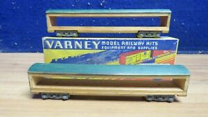 2 PIECES  HO Scale Varney Wood Streamliner PA-44 Day Coach Passenger Car  627264