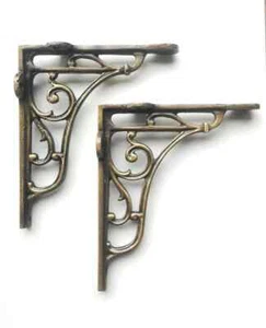 CLASSIC VICTORIAN SCROLL SHELF BRACKETS - PAIR IN ANTIQUE BRASS 7X7.5' - Picture 1 of 4