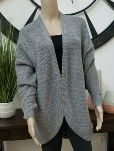 Cardigan donna American Eagle Aerie grigio maglione morbido taglia XS NUOVO CON ETICHETTE $54,95 - Foto 1 di 7
