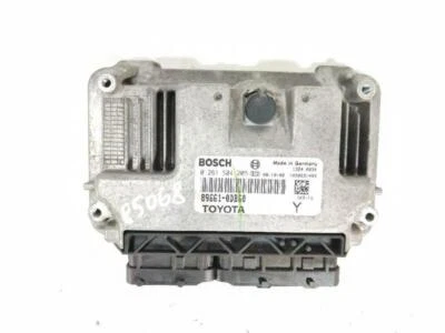 Centralina Motore Toyota Yaris 1.0 51KW Benzina 2009-2011 1krfe Bosch 0261S04205 - Immagine 1 di 3