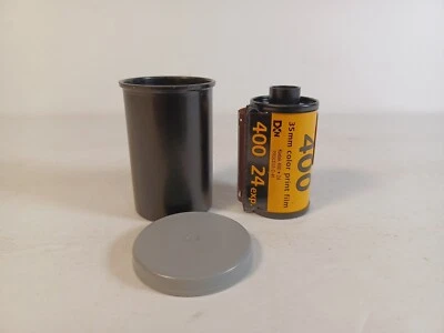  Kodak 35mm Color Film 400 24 exposure,  no box - Image 1 of 4