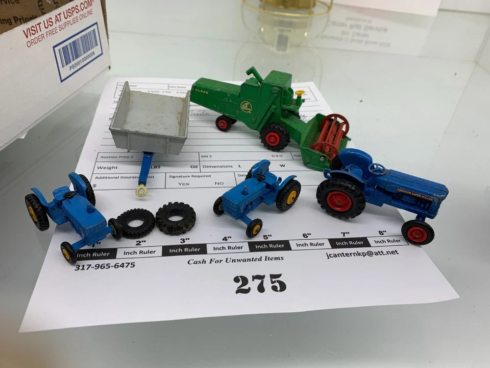 275 Matchbox King Size Combine, Tractor, Trailer & 2 Regular Size Ford Tractors - Image 1 of 4