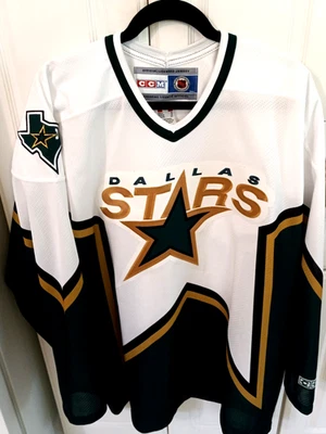Vintage Mens Hockey Jersey Dallas Stars CCM Made in Canada XL Green White Gold - Image 1 of 4