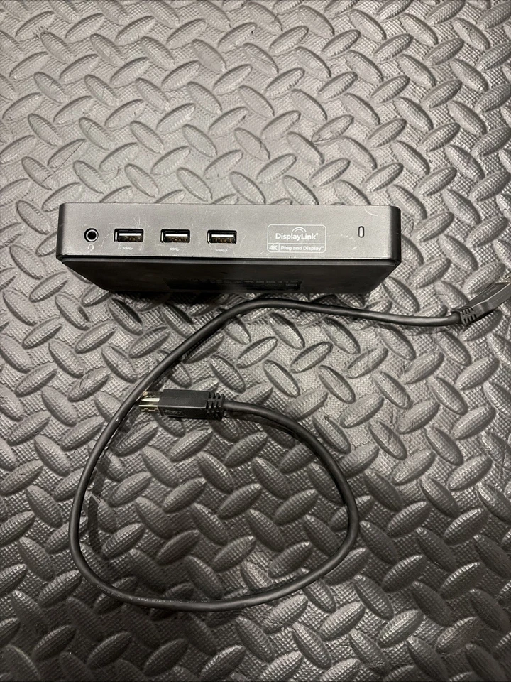 Dell USB 3.0 Ultra HD/4K Triple Display Docking Station 36M9K D1300 Dual Screen - Image 1 of 4