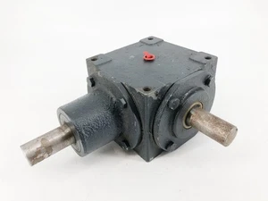 New Hub City 0220-00909 Right Angle Gear Box Model 165 1:1 C, F SP - No Box - Picture 1 of 8
