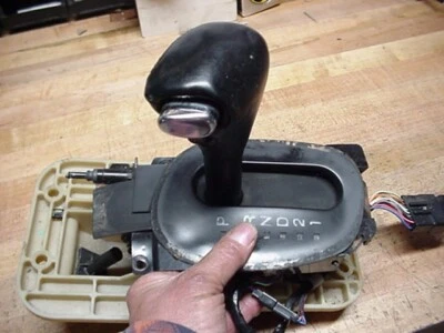 1996 Lincoln Mark 8, Mark VIII напольный переключатель F7LC 7K004 - Изображение 1 из 4