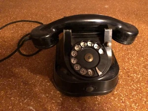 Vintage bakeliet telefoon met draaischijf (6) - Photo 1/6