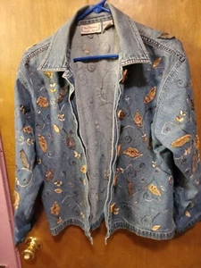 New Directions Women Medium Wash Embroidered Wood Button-Up Blue Jean Jacket Vtg - Picture 1 of 6