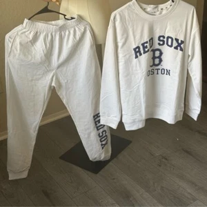 NWT MLB BOSTON RED SOX MEDIUM JOGGER SET - Picture 1 of 7