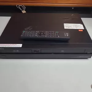 Sony RDR-VX525 DVD Grabadora VCR VHS Combo Reproductor HDMI Mejora Piezas/Reparación - Imagen 1 de 12