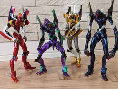 Boneco de ação Rebuild of Evangelion Revoltech metálico Kaiyodo de colecionador usado - Imagem 1 de 4