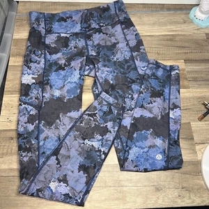 Leggings Lululemon blu capri taglia 6 CA35801 RN106259 ottime condizioni - Foto 1 di 9