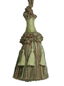 Conso Empress 22009 W07 ROSA POLVORIENTO NATURAL ROSA CENIZA GRIS Decorativo 5.5" Borla - Imagen 1 de 1