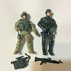 USMC Marine - Lote de 2 ~ 2 figuras de acción de la Marina CHAP MEI y accesorios camuflaje del desierto - Imagen 1 de 8