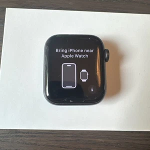 Apple Watch SE 1st Gen GPS 40mm Midnight Aluminum Case NO BAND - Photo 1 sur 4