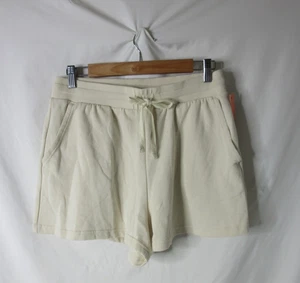 Colsie Shorts Fleece Pull On Athletic Leisure Cream Pockets Size Medium NWT - Picture 1 of 9