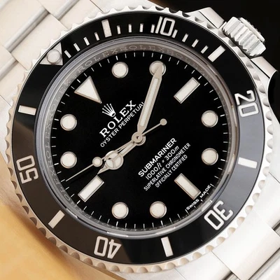 Reloj Card Rolex Submariner 114060 2018 cerámica 40 mm acero inoxidable negro Foto 1 de 4