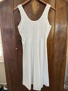 Womans Vintage EXQUISITE FORM Full Slip  SZ 36 Solid White Wide Strap USA - Picture 1 of 6