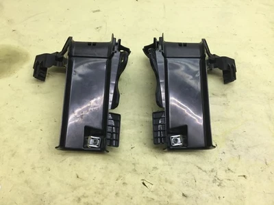 Juego de pares de soportes de panel de reposacabezas trasero Mercedes C43 W205 Conv AMG 17-20 |:O Foto 1 de 4