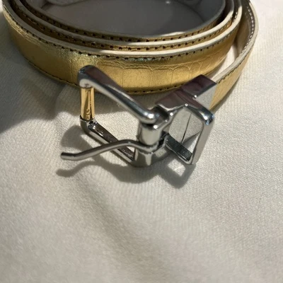 Nuevo con etiquetas Cinturón de cuero reversible Lauren Ralph Lauren de oro blanco para mujer mediano grande Foto 1 de 4
