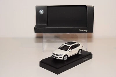 A67 1:43 HERPA VW VOLKSWAGEN TOUAREG BLANCO CAJA DE DISTRIBUIDOR SIN USAR, EN... - Imagen 1 de 4