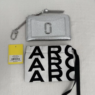 Marc Jacobs The Snapshot Silver Saffiano Leather Top Zip Multi Wallet NWT - Image 1 of 4