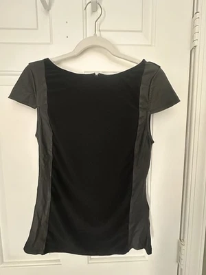 Alice + olivia top Size M black, combined with lamb leather - Image 1 of 3
