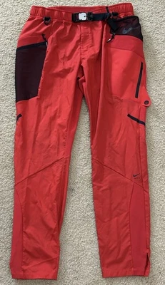 Pantalones medianos para mujer Nike Matthew Williams MMW 31x29 malla cinturón pantalón rojo Foto 1 de 4
