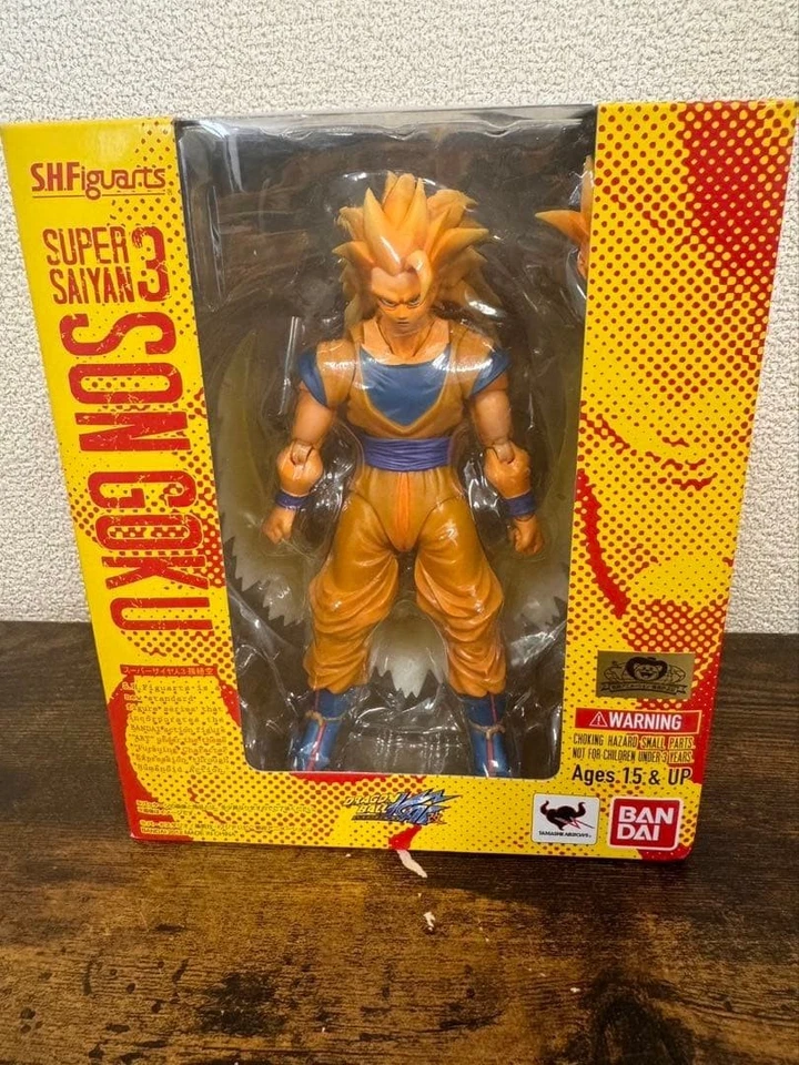 S.H. Figuarts Dragon Ball Z Super Saiyan 3 Son Goku 2012 Ver. Figura 1.0 Foto 1 de 4