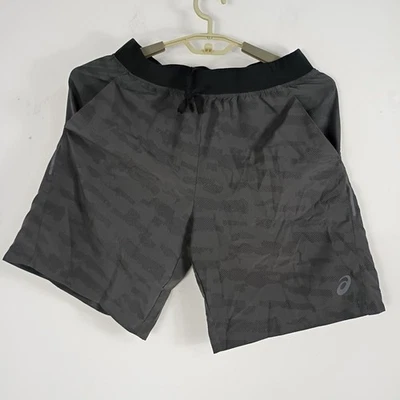 Pantalones Cortos Asics 8" Para Hombre Talla M Gris Camuflaje Ligeros Atléticos Correr Gimnasio Cordón Foto 1 de 4