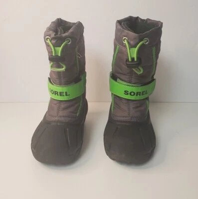 Sorel Cyber Green Black Winter Snow Boots Felt Lined Kids Size 10 EUC - Image 1 of 4