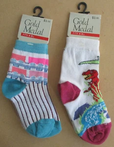 Kids Ankle Socks Unisex Size 4-5 1/2 Dinosaurs Trains Stripes 2 Pair Gold Medal - Picture 1 of 4