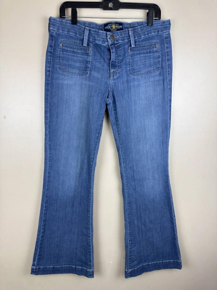 Pantalones de mezclilla para mujer Lucky Brand Charlie Flare tiro bajo azul desgastado acampanado 12x31 Foto 1 de 4