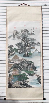 Antigua pintura de rollos largos de agua de montaña de papel Xuan de 73" China Foto 1 de 4