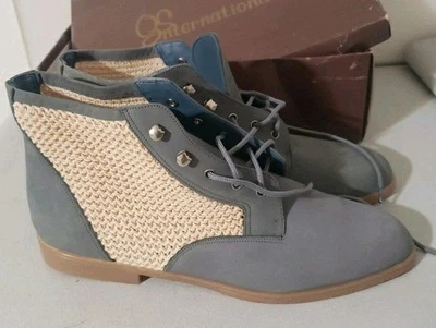 Chambray Crochet Bootie Women’s Size 8 Blue Tan NOS Foto 1 de 4