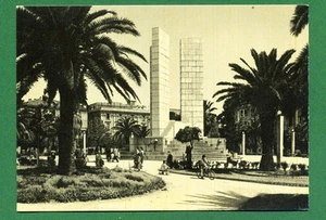 COSENZA PIAZZA DELLA VITTORIA MONUMENTO AI CADUTI ANNI 50 - Picture 1 of 1