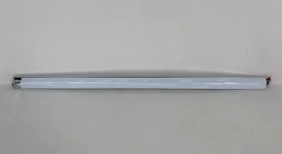 Lincoln Navigator 2018-2024 puerta trasera izquierda moldura inferior JL7Z-7825557-A OEM Foto 1 de 4