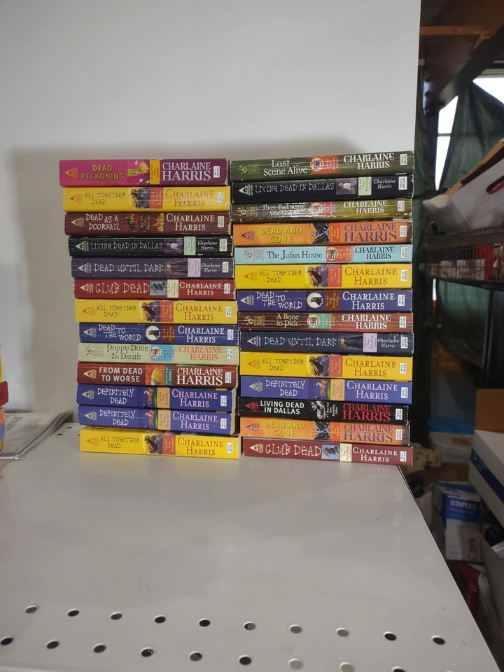 Charlaine Harris Paperbacks Sookie Stackhouse Series Pick your lot! Foto 1 de 1