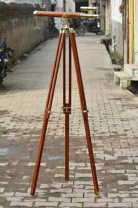 Telescopio náutico de latón de 39 pulgadas con soporte de trípode de madera piso náutico antiguo - Imagen 1 de 6