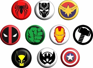 KONVOLUT 10 KNOPFABZEICHEN FÜR MARVEL SUPERHELDEN - Bild 1 von 1